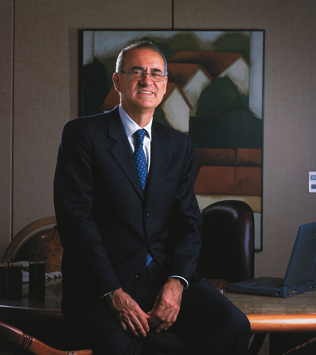 Jos� Celso Gontijo - Diretor
